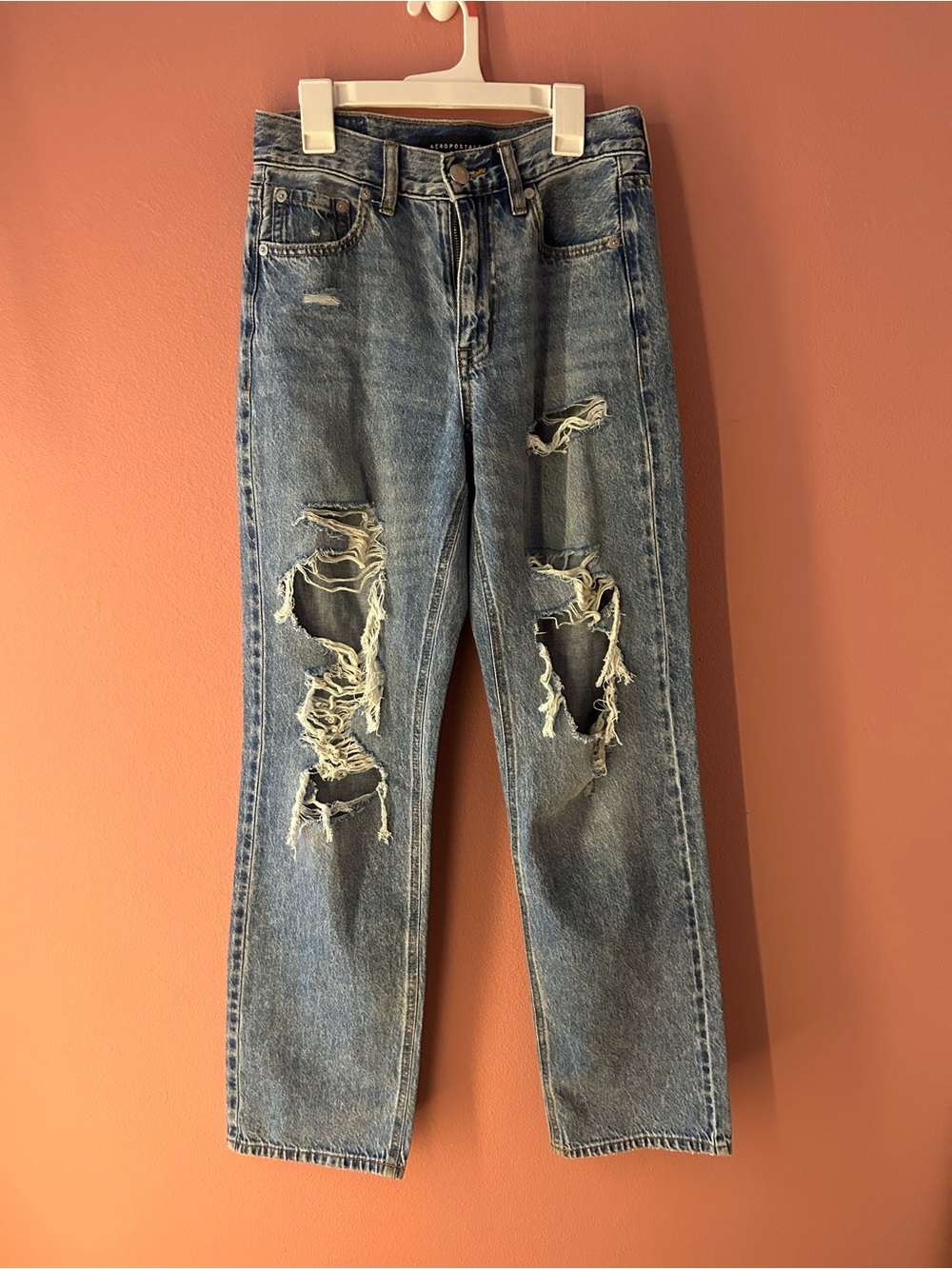 Aeropostale High-Rise Distressed Blue Women’s Jeans